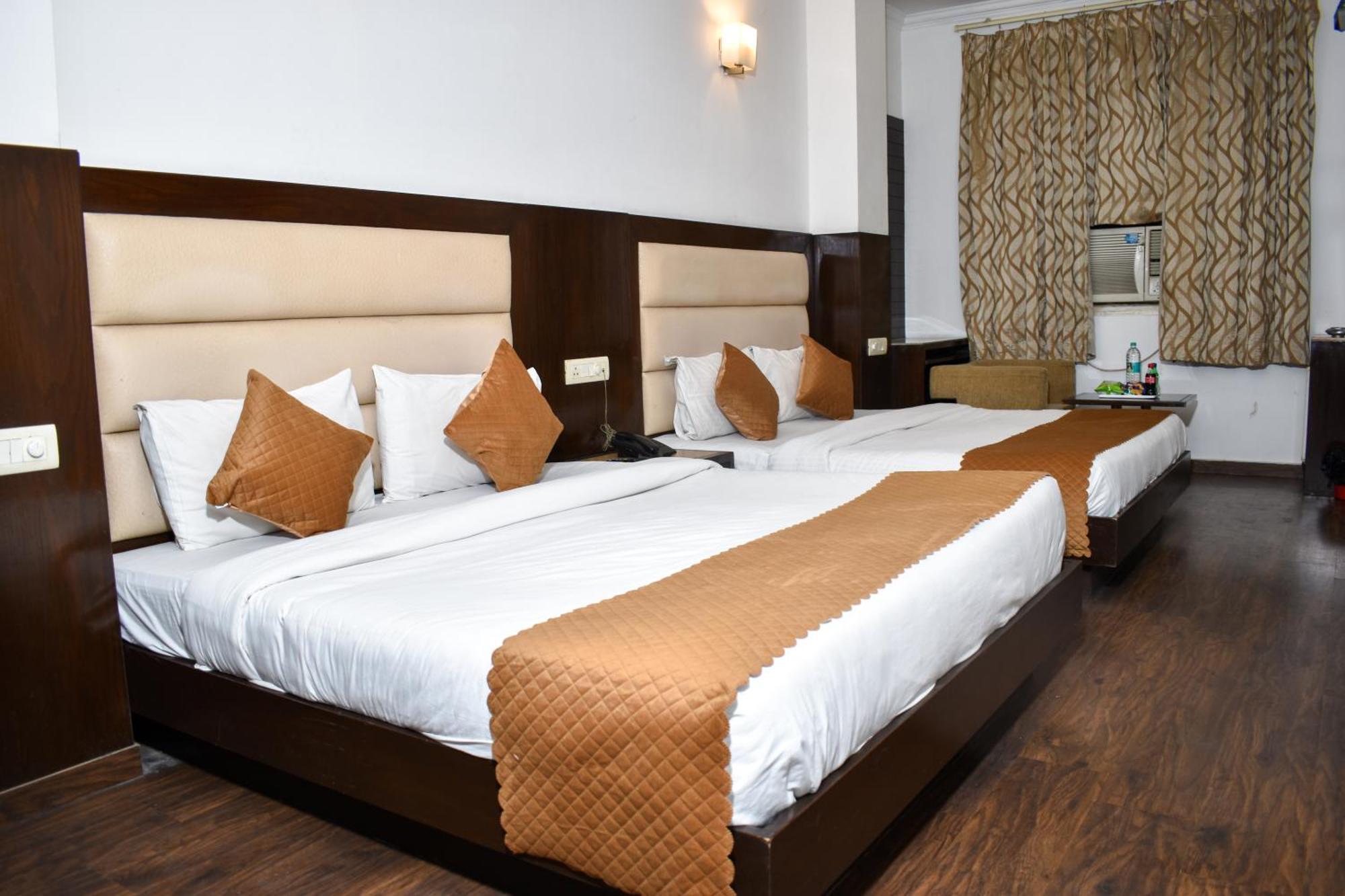Hotel Chanchal Continental - 02 Mins From New Delhi Railway Station Exterior foto