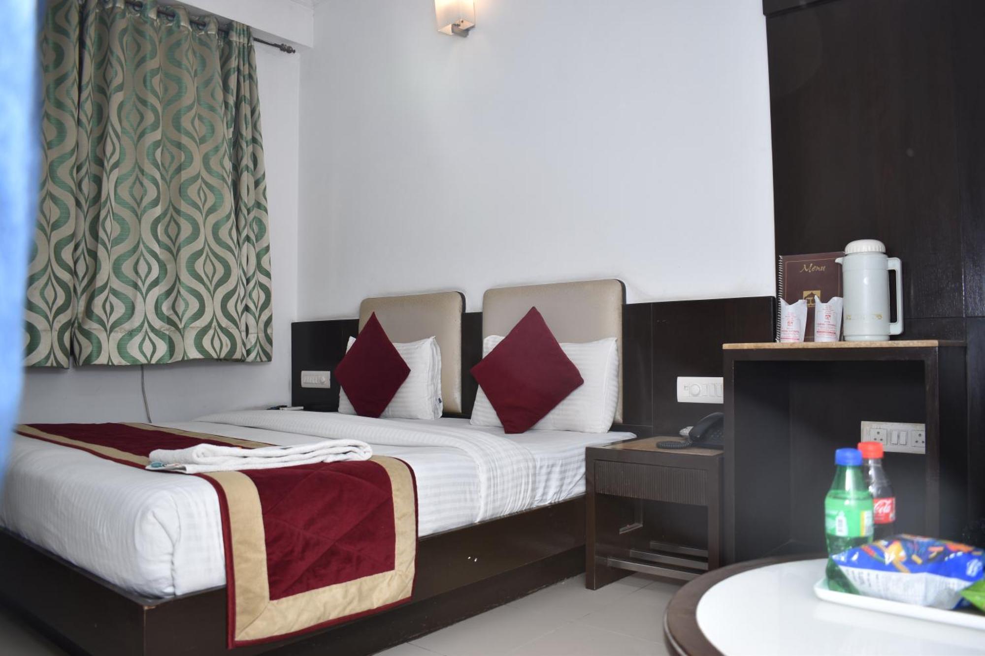 Hotel Chanchal Continental - 02 Mins From New Delhi Railway Station Exterior foto